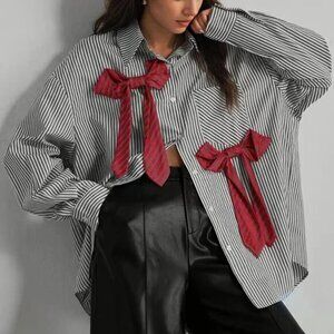 Loose-fit Boyfriend Style Striped Bow Shirt